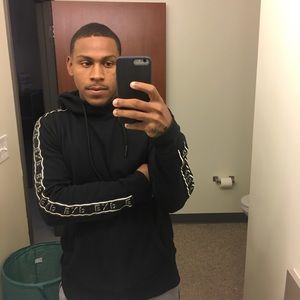 Meet your Posher, Julian